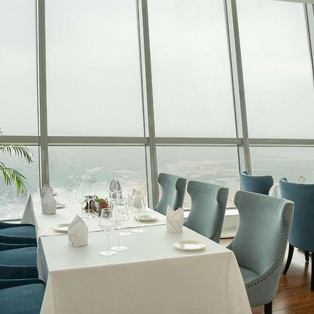 Hilton Brazzaville Les Tours Jumelles Hotel & Residences Exterior foto