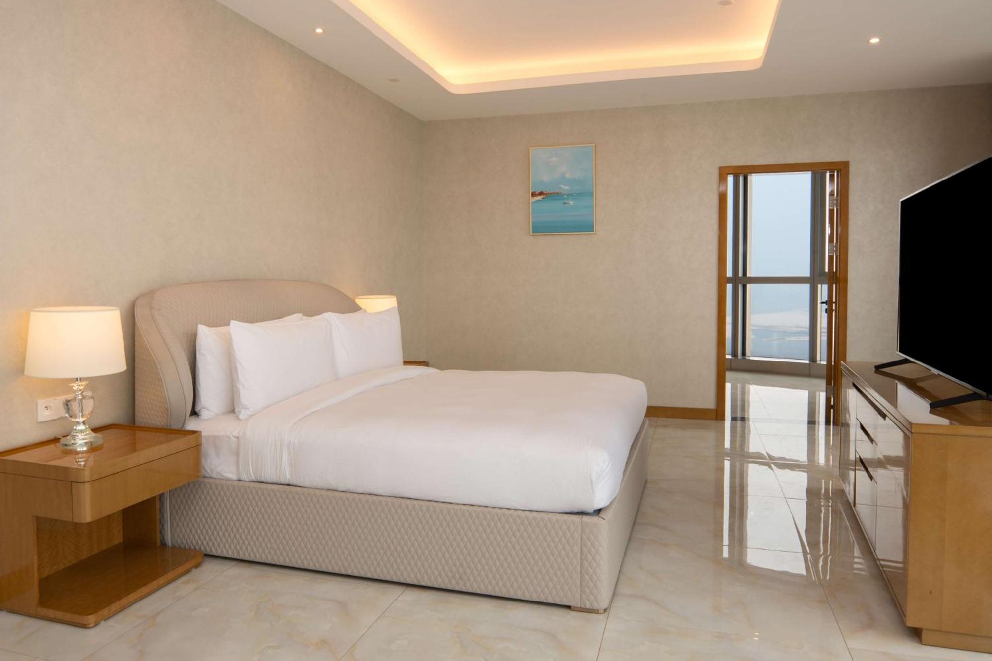 Hilton Brazzaville Les Tours Jumelles Hotel & Residences Exterior foto
